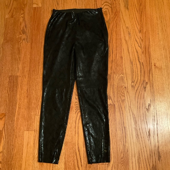 Rita Leather Faux Pants, Black with Snake Print Design, Side Zip, Sz S - Picture 7 of 11